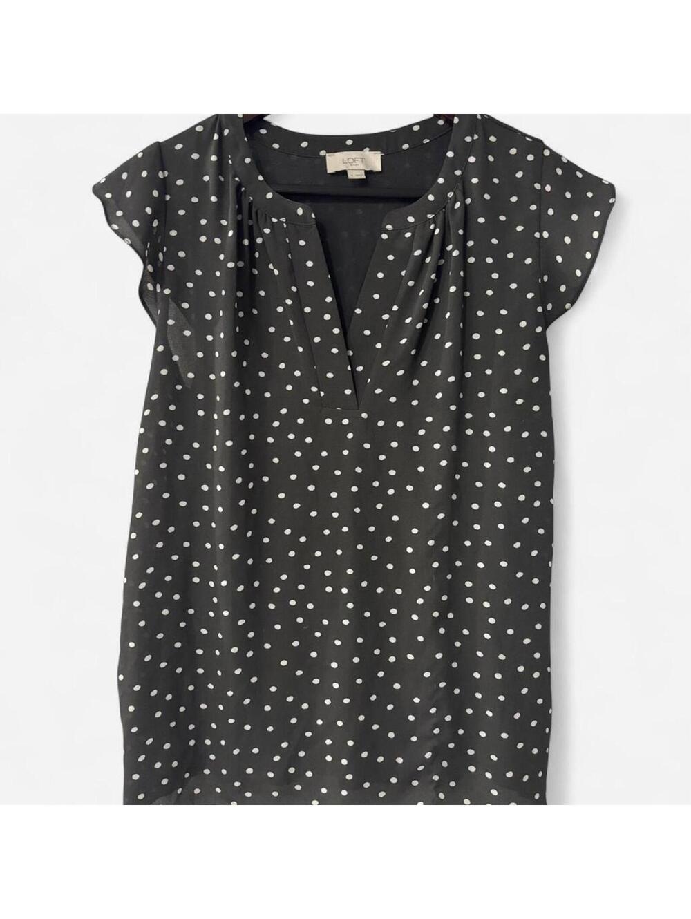 LOFT Polka Dot Blouse 🖤🤍